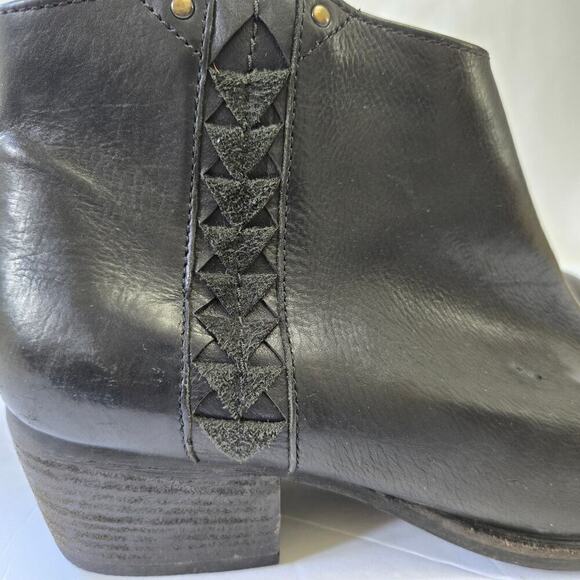 Clarks Womens Maypearl Fawn Booties Size 6.5 Black Leather Ankle Boot - Picture 2 of 12